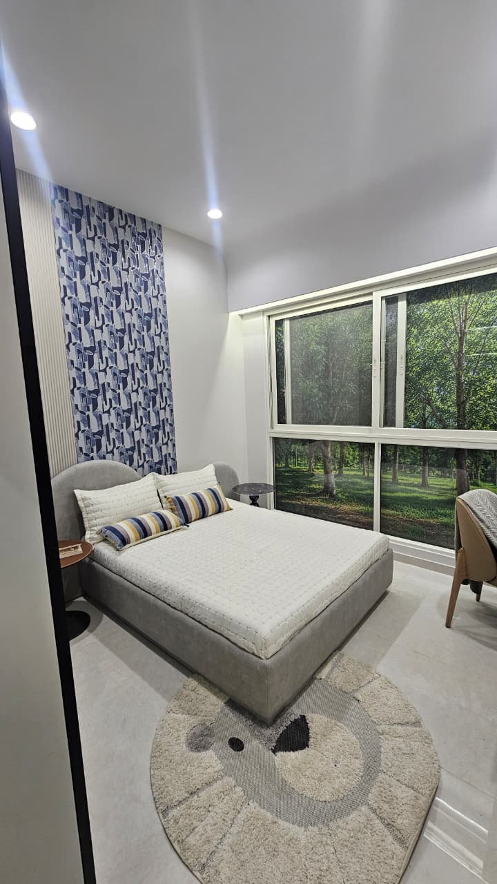 Architectural bedroom details and vantage